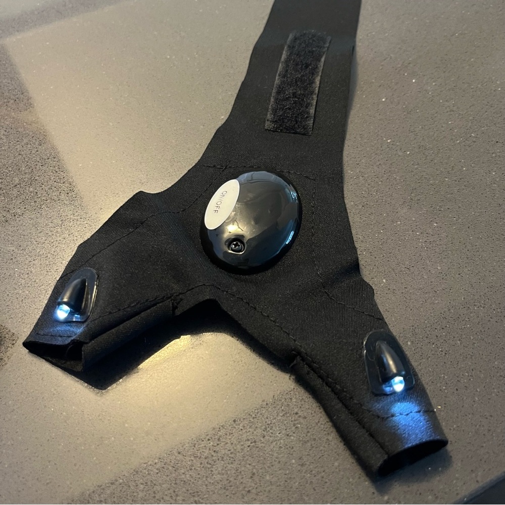 GLOVELIT Fingerless LED Flashlight - Picture 4 of 4